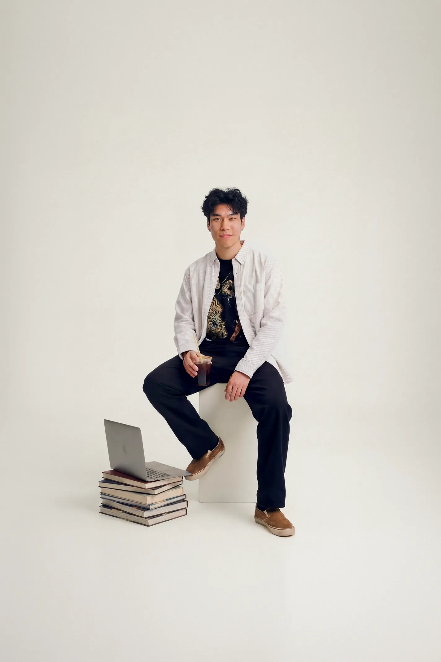 Junho C. portrait 1